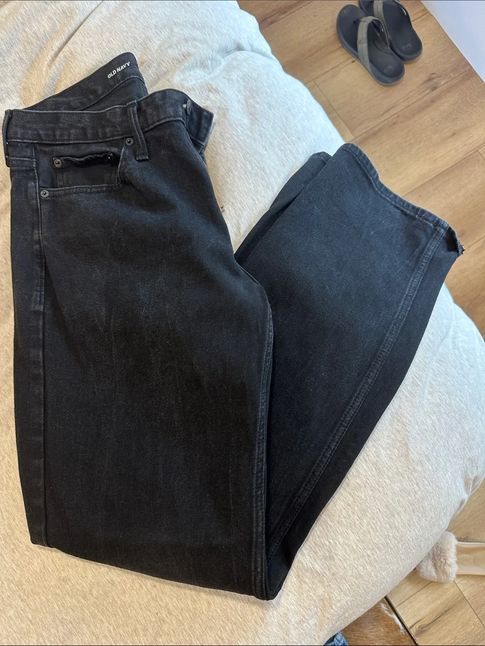 Old Navy Men’s Loose Built in Flex Relaxed Jeans in Black Size 33x34